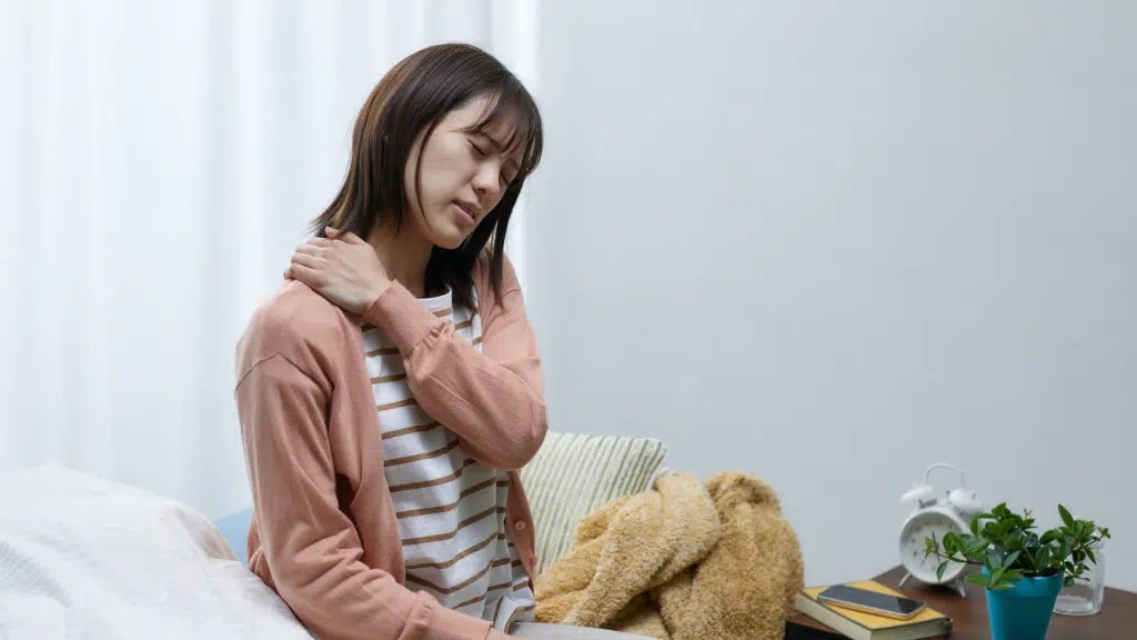chiropractor for neck pain in Huntington Beach CA for relief